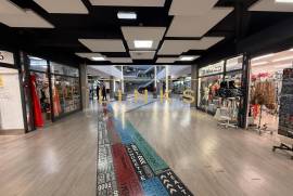 Shop in Lido | 24.50 m² | Inside a Shopping Mall