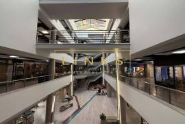 Shop in Lido | 24.50 m² | Inside a Shopping Mall