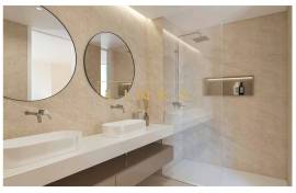 Top-Floor 2-Bedroom Apartment with Unmatched Views of the Ocean and Funchal Bay