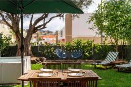 The Ultimate Porto Santo Retreat: 2-Bedroom Villa with Private Garden and Jacuzzi