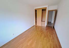 2 Bedroom Apartment - 1st Floor with elevator and Garage –Qta de Betunes