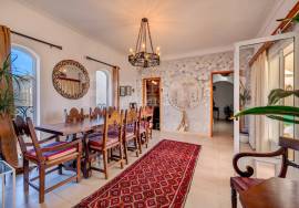 Prime Location - Sea-View 6-BedroomVilla | Heated Pool, Jacuzzi & Tennis Court | Carvoeiro Center