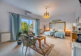 Prime Location - Sea-View 6-BedroomVilla | Heated Pool, Jacuzzi & Tennis Court | Carvoeiro Center