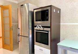 2 bedroom apartment in Quinta das Patinhas with 2 parking spaces