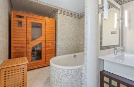 Tavira – Large estate featuring two private villas with sea views and equestrian amenities