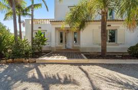 Tavira – Large estate featuring two private villas with sea views and equestrian amenities