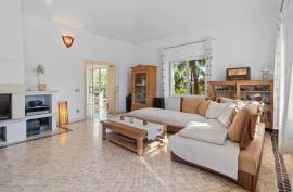 Tavira – Large estate featuring two private villas with sea views and equestrian amenities