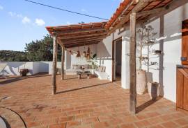 São Bartolomeu de Messines – Single-storey 3+1-bedroom villa with pool and land