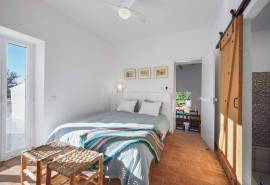 São Bartolomeu de Messines – Single-storey 3+1-bedroom villa with pool and land