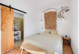 São Bartolomeu de Messines – Single-storey 3+1-bedroom villa with pool and land