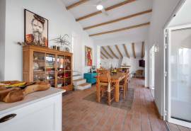 São Bartolomeu de Messines – Single-storey 3+1-bedroom villa with pool and land