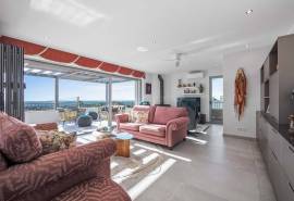 São Bartolomeu de Messines – Contemporary 3+1 bedroom villa with lift, heated pool and panoramic views