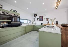 São Bartolomeu de Messines – Contemporary 3+1 bedroom villa with lift, heated pool and panoramic views