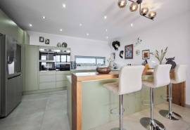 São Bartolomeu de Messines – Contemporary 3+1 bedroom villa with lift, heated pool and panoramic views