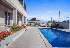 São Bartolomeu de Messines – Contemporary 3+1 bedroom villa with lift, heated pool and panoramic views