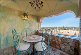 Santa Bárbara de Nexe  – Character villa with pool and panoramic views