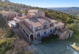 Santa Bárbara de Nexe  – Character villa with pool and panoramic views