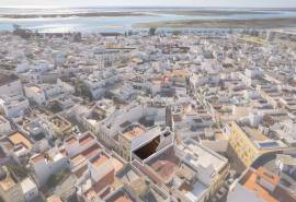 Olhão – Restored elegant 1+1-bedroom historic home with outdoor living