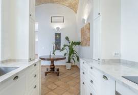 Olhão – Restored elegant 1+1-bedroom historic home with outdoor living