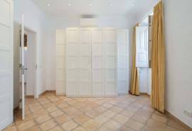 Olhão – Restored elegant 1+1-bedroom historic home with outdoor living