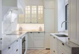 Olhão – Restored elegant 1+1-bedroom historic home with outdoor living