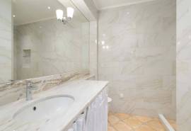 Olhão – Restored elegant 1+1-bedroom historic home with outdoor living