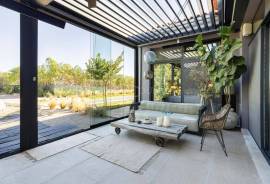 Olhão – 2+3 bedroom boutique estate with guest cottages, wellness spa and sea views