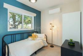 Olhão – 2+3 bedroom boutique estate with guest cottages, wellness spa and sea views