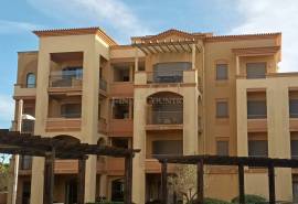 Vilamoura – luxury top-floor 3-bedroom apartment with terrace and resort facilities
