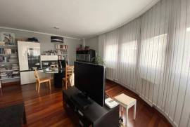 Spacious and bright apartment with direct garage and storage room of 15 m2
