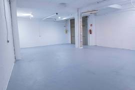 Warehouse in Ballonti area, Portugalete