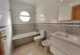 Bungalow with solarium and private plot ready to move into