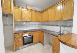 Bungalow with solarium and private plot ready to move into