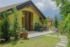 Semi-detached house in Mezzolago a stone's throw from Lake Ledro