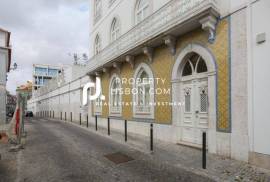 Perfect Lisbon T1 With Patio, Pool Heigh Ceilings And Parking Perfect Lisbon T1 With Patio, Pool Heigh Ceilings And Parking