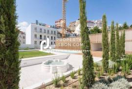 Perfect Lisbon T1 With Patio, Pool Heigh Ceilings And Parking Perfect Lisbon T1 With Patio, Pool Heigh Ceilings And Parking