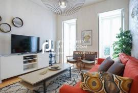 Perfect Lisbon T1 With Patio, Pool Heigh Ceilings And Parking Perfect Lisbon T1 With Patio, Pool Heigh Ceilings And Parking