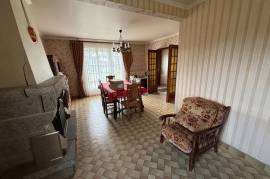 Houses For Sale - 5 Rooms - 95 M2