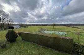 Houses For Sale - 5 Rooms - 95 M2