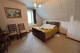 Houses For Sale - 5 Rooms - 95 M2