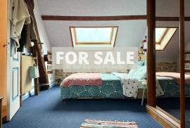 Beautiful Family Home with Garden