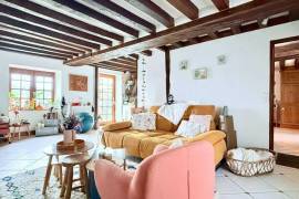 Beautiful Family Home with Garden