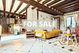 Beautiful Family Home with Garden