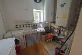 Manor House Style Property with Garden