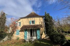 Beautiful Property, View of Pyrenees, Swimming Pool