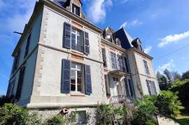 Superb Chateau in 4 Hectares of Parkland Gardens Superb Chateau in 4 Hectares of Parkland Gardens
