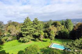 Superb Chateau in 4 Hectares of Parkland Gardens Superb Chateau in 4 Hectares of Parkland Gardens