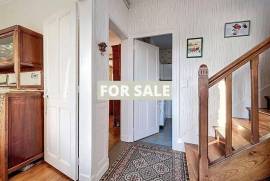 Detached Town House with Character