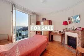 Detached Town House with Character