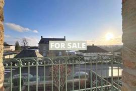 Detached Town House with Character